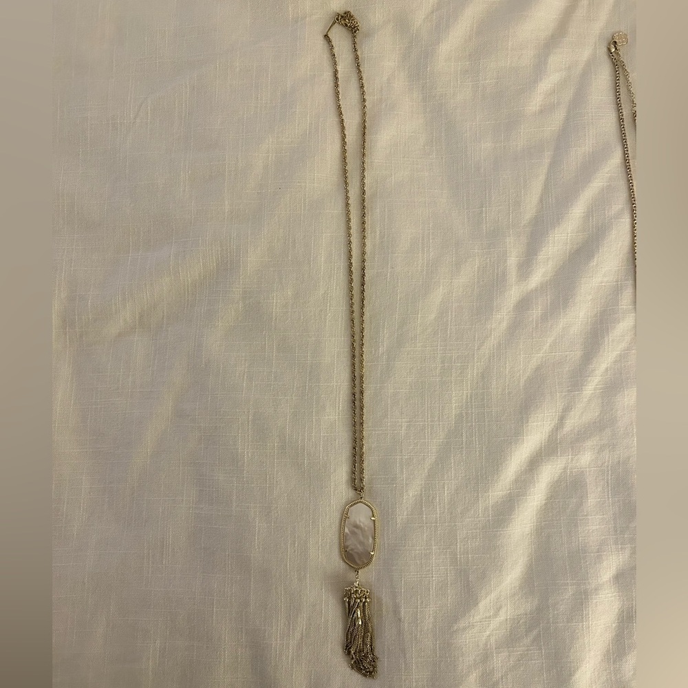 Kendra Scott Mother of Pearl necklace